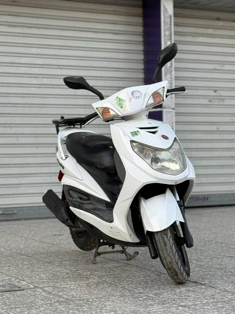 سكنس فحل كابريتر الدراجه حلوه و مابيه نقص مكينه ناعمه كلش شلعه معدال كهربائيات كله شغله وراق كامله نكره سلف وهندر وصافيه الدرجه لا خربطه ولاشي ثاني مابيه نقص السعر 775وبلعافيه ع يأخذها
***********
