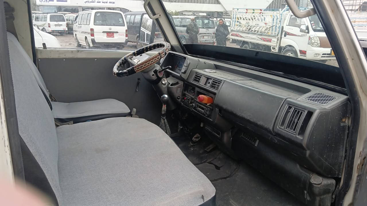 مازده موديل ١٩٩٤ البيع رقم بغداد بيه وكاله ماندل صاحب سعر ٥٠ ورقه بيه مجال قليل مكان كلار ***********
