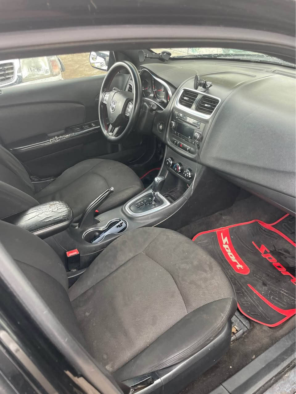 دوج.افنجر موديل 2012دووقطع او نيف صبغ بي داخلي  مكينه 6پستن گيرو مكينه شرت تحويل او وكاله شرت 16ورقه غرمه يل سر سعر 88$ورقه بيجك مجال تلفون *********** زاخو, دهوك
