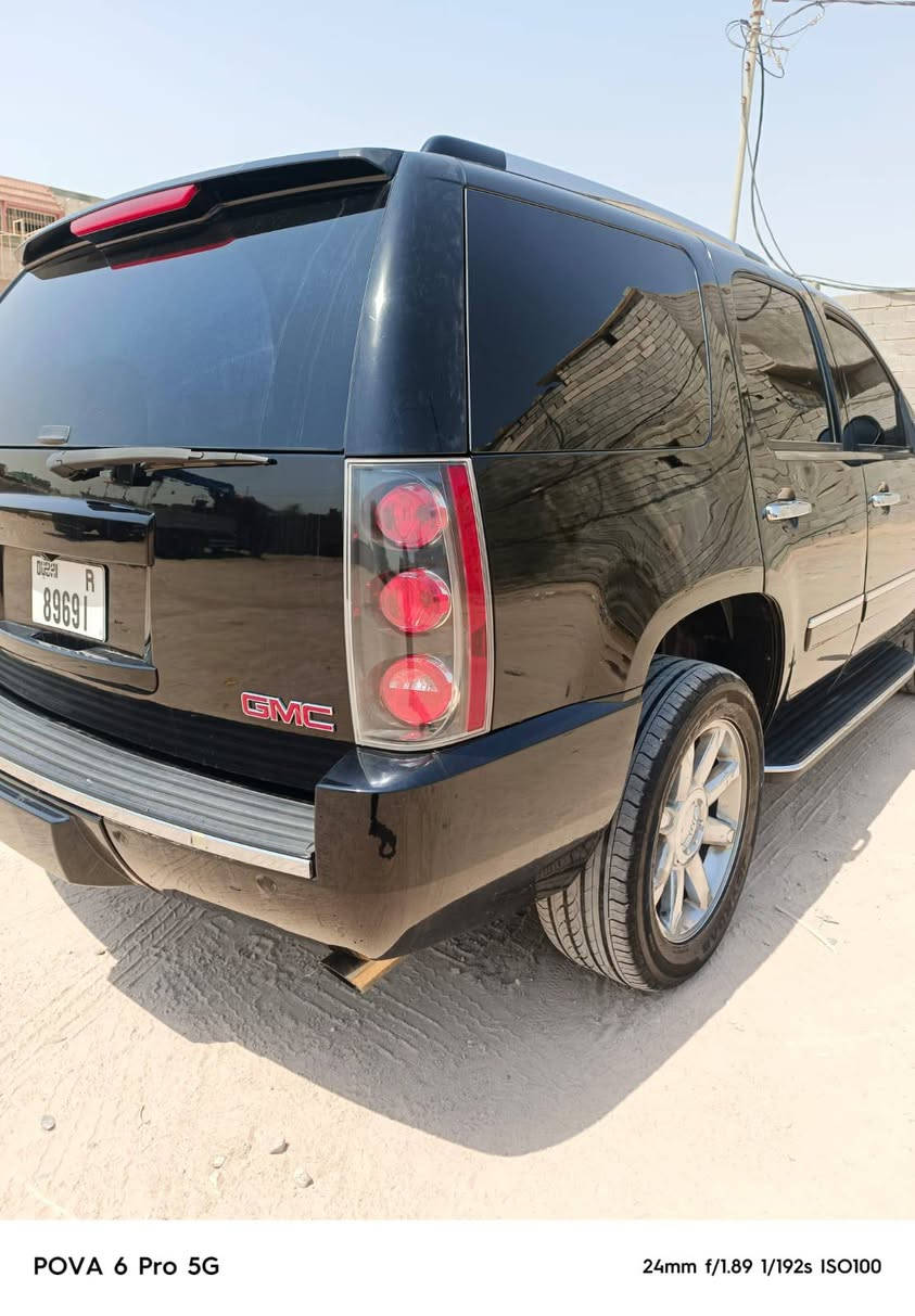 يوكن 2012 دنلي فول مواصفات كفاله من كلشي فقط بيها رشة باب من امريكا بدون حادث للتواصل واتساب *********** السعر 105 قفل
