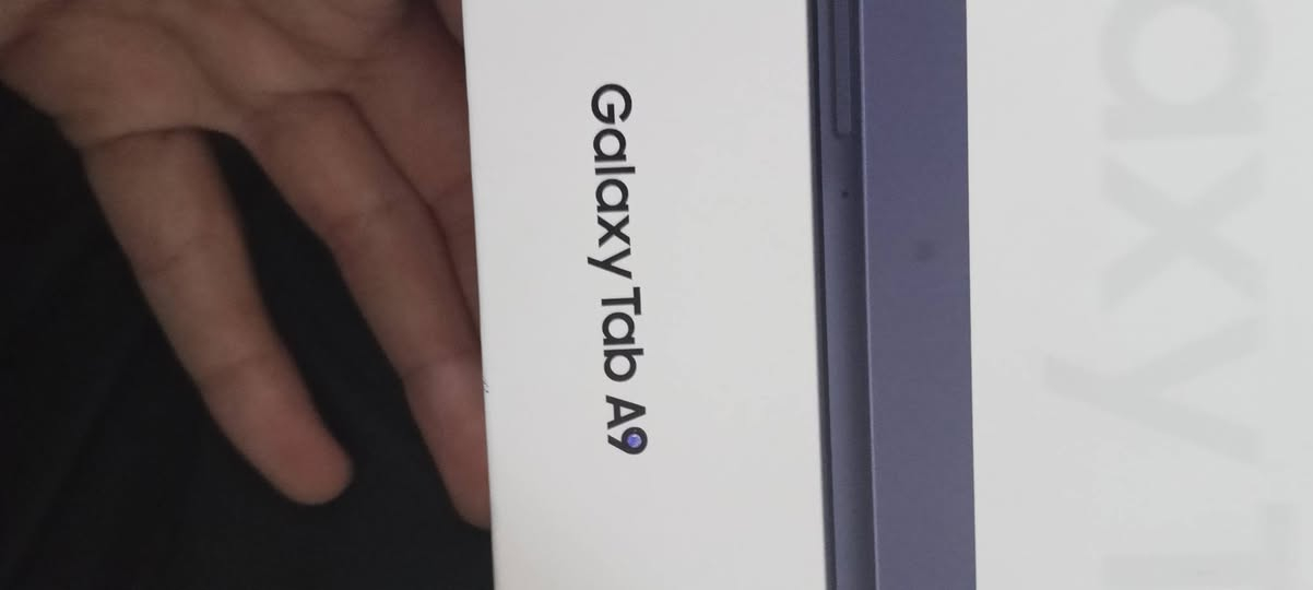 شوفلي هذا تاب Galaxy tab a9 مواصفات ذاكره 128 
رام 8
يشغل ببجي 60فريم 
وكل الالعاب على اعدادات حلوه 
وسلس جدا يرهم ل العاب ودراسه 
كل هذا ب سعر 200الف فقط 
متوفر توصيل 
***********
