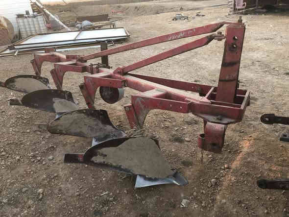 فدان رباعي عمل سلام الخيكاني في النجف ابو الطير يصير ثلاثي السعر ١٧٠٠،٠٠٠ وبي مجال للاستفسار الاتصال ***********
