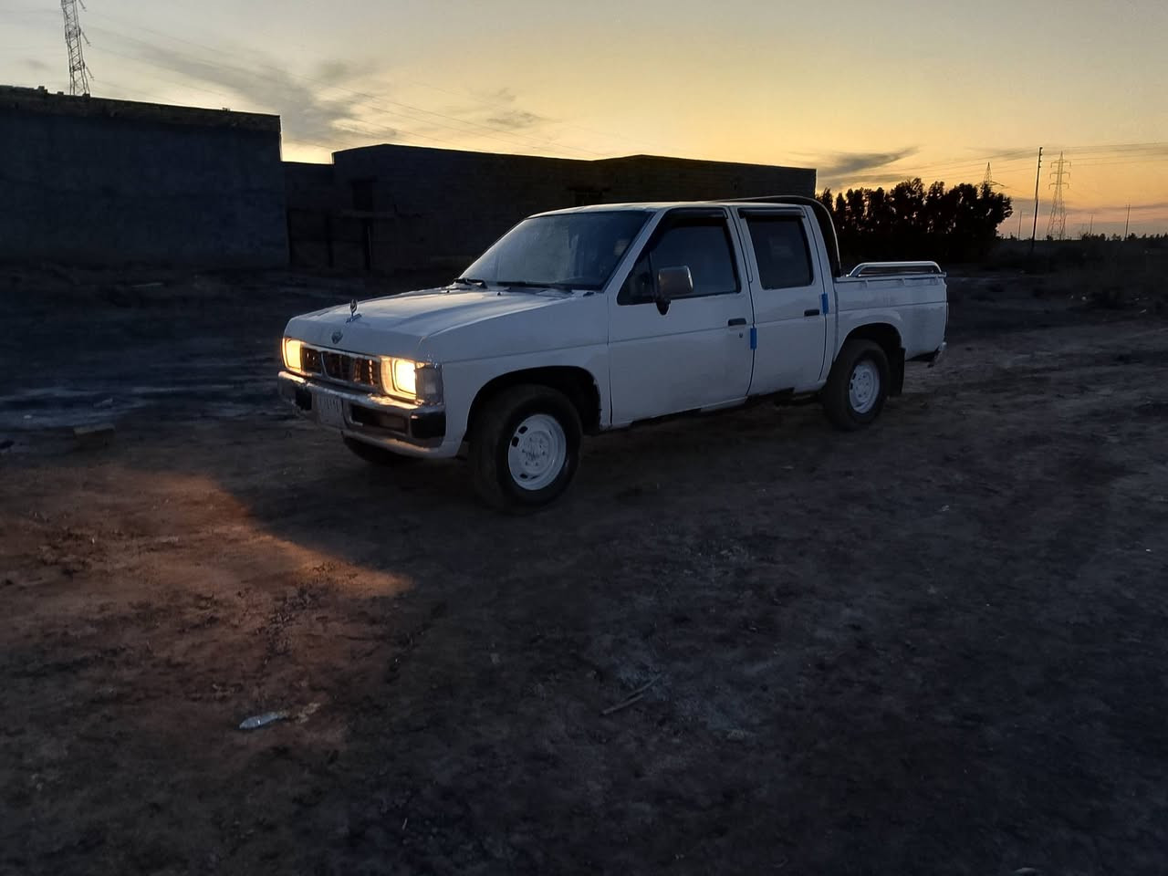 سلام عليكم نيسان موديل 95 كير او محرك شرط النضافة
مكينة حجم 2000السيارة جاهز من الطول لطول
رقم ألماني ذي قار امداور ثاني يوم
لا ضربة ولاكلبة مصبوغة جمالية 
العنوان ذي قار داخل المركز 
السعر (20)اوبية مجال كلش قليل 
(***********)
