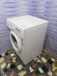 شباب غساله اوتماتيك اخت الجديده للبيع السعر ٢٥٠ والشراي بخدمته 0771133...