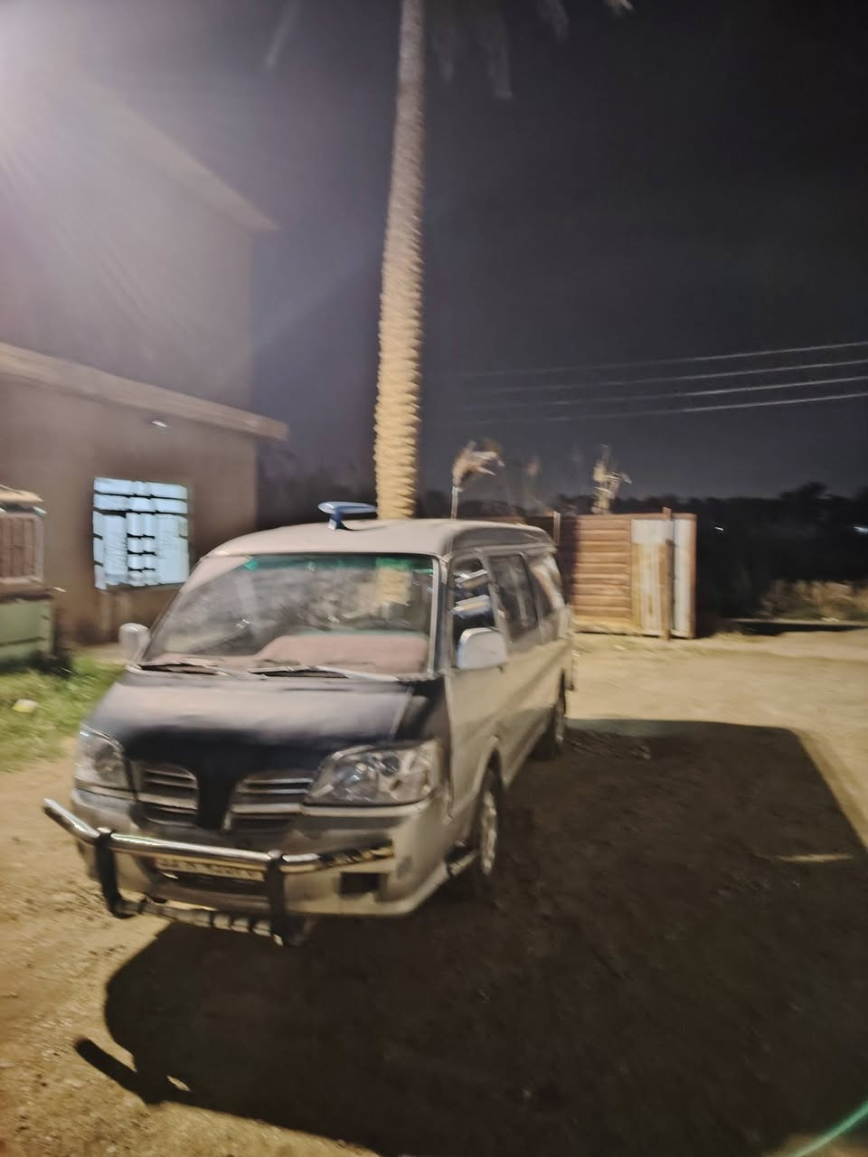 السلام عليكم فتون للبيع 2009 السياره باسمي محرك كله مقفول تخم تاير سياره خير من اللها تفاصيلها كلها بالفيديو السعر 50 وبيها مجال قليل الشراي هذا رقم الهاتف بي واتساب***********
