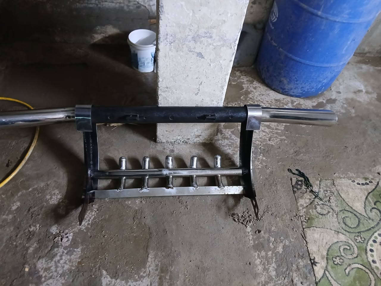 سلام عليكم من رخصت الإدمان المحترم
درع للبيع استيل اصلي ثقيل نضيف شوف لعين لا ليحم لا ضربه قويه مرتب حيل سعر 50 وبي مجال راسل او اتصل *********** مكاني حله
