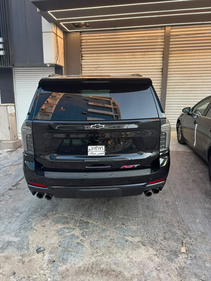 ‏2025 Chevrolet Tahoe RST
شيفروليه تاهو RST 2025

محرك V8 سعة 5.3 لتر بقوة 355 حصانًا
265 كيلو وات] عند 5600 دورة في الدقيقة، عزم دوران 383 رطل-قدم [518 نيوتن متر] عند 4100 دورة في الدقيقة)
مواصفات معروفة.
 دفع رباعي 
نظام تثبيت السرعة التكيفي
أندرويد أوتو
أبل كار بلاي
التحكم التلقائي في المناخ
كاميرا محيطية
بلوتوث
مصابيح الضباب
مقاعد مُدفأة
الدخول بدون مفتاح
تحذير مغادرة المسار
مساعدة الحفاظ على المسار
مقاعد جلدية
أجهزة استشعار/مساعدة وقوف السيارات
باب خلفي كهربائي
مقاعد كهربائية
مساحات استشعار المطر
مكيف خلفي
بدء التشغيل عن بعد
وسائد هوائية جانبية
حزمة السحب
..محيطي Bose مزود بـ 10 مكبرات صوت مع CenterPoint، 

فتحه سقف بانوراما كشنات جلد منفصل VIP كشنات كهرباء شاشه كبيره تدعم ابل كار بلي شاشه العداد كذالك تدعم كار بلي اوتبارك سياره مري كهرباء صندوق كهرباء شفتات ستيرن كير تعليك الجديد نضام الترحيب عند الاقتراب 

صندوق الأمتعة عن بُعد، دخول بدون مفتاح
عجلات، 22 بوصة × 9 بوصة (55.9 سم × 22.9 سم) مطلية باللون الأسود اللامع (تتضمن أقفال عجلات (SFE)، LPO.) (قياسية)
إطارات سوداء مقاس 22 بوصة لجميع المواسم
275/50R22SL
الإطارات، 275/50R22SL لجميع المواسم، لون أسود (قياسي)
عجلة احتياطية فولاذية كاملة الحجم مقاس 17 بوصة
السيارة فول مواصفات فتحه بعد هواي مواصفات 
الحادث مرفق بالصور
رقم / ذوي الشهداء سنه اقل تتحول باسمك
رقم وتساب/***********
رقم الهاتف /‭ ***********‬
