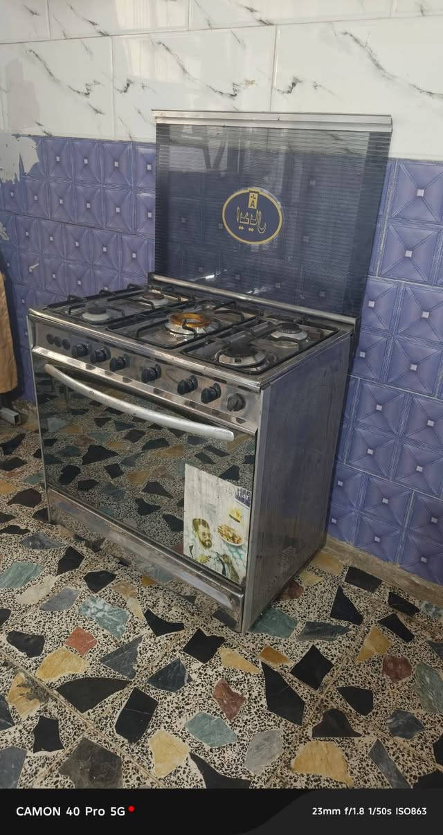 طباخ تديال مصري مستعمل نضيف ناره زركه فرن فوك وجوه سعر 175 عنوان بغداد فلكه حي النصر قرب مطعم كباب سليمانيه للستفسار اكثر اتصل على الرقم *********** يوجد واتساب
