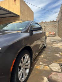 كرايسلر C200 ٢٠١٥ • ٢٤٠٠ سي سي • باسمي تحويل مباشر