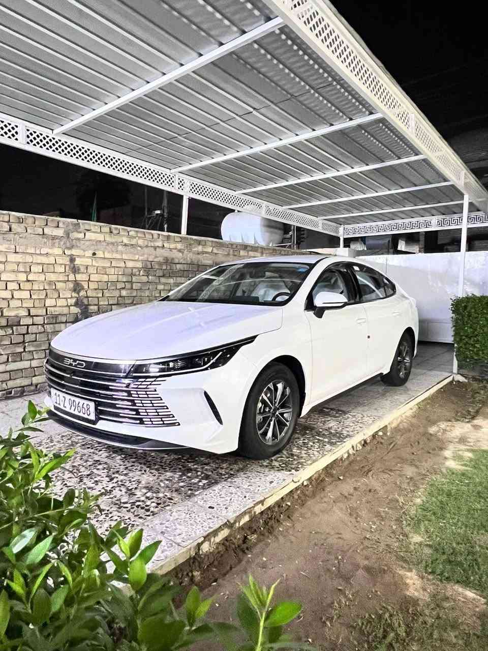 كل عام وانتم بخير جميعاً للبيع فقط بي واي دي دستروير جديده جدا مكفوله عام ماشيه 3500الكلي مدوشمه وكاعيات وبصمه وكارت سياره بحاله الوكاله تحويل مباشر رقم مميز 99668بغداد كفاله لابارد ولاشخط ولارصعه ولا اي ملاحظه مكان لسياره بغداد وسعر 20ومجالهه بسيط جدا ***********
