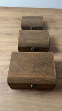 صناديق خشبية فاخرة • ثلاثة أحجام • بغداد