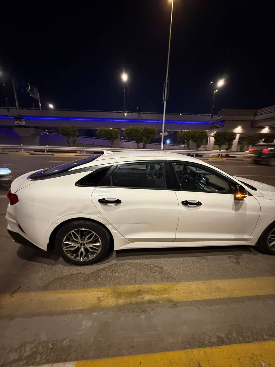 K5 موديل 2022 خليجي كلين تايتل بدون قطرة صبغ فقط يحتاج بارد اماكن موضح بالصور
محرك 2000 دووش
كير AT
داخل جلد ابيض
مود درايف 5 وضعيات قيادة
مثبت كروس سرعة
كشن كهرباء
لايتات كشاف ضباب
رادار امامي
رادار خلفي
مري شفط
حماية سرقة
آبل كاربلاي 
تبريد امامي خلفي منفصل
فتح صندوق ذكي عند الاقتراب 
ترحيب اثناءءتشغيل سيارة
كامرة داش كام داخلي وخارجي امامي خلفي
حساس ضغط الاطارات
ABS مانع انزلاق
سيارة خير من الله كلش نضيفة وجديدة مال جناي 
مكان شارع بغداد الربيع الحرية
رقم اربيل وسيارة بأسمي تحويل ثاني *********** 
***********
السعر 178 بيه مجال شي قليل
