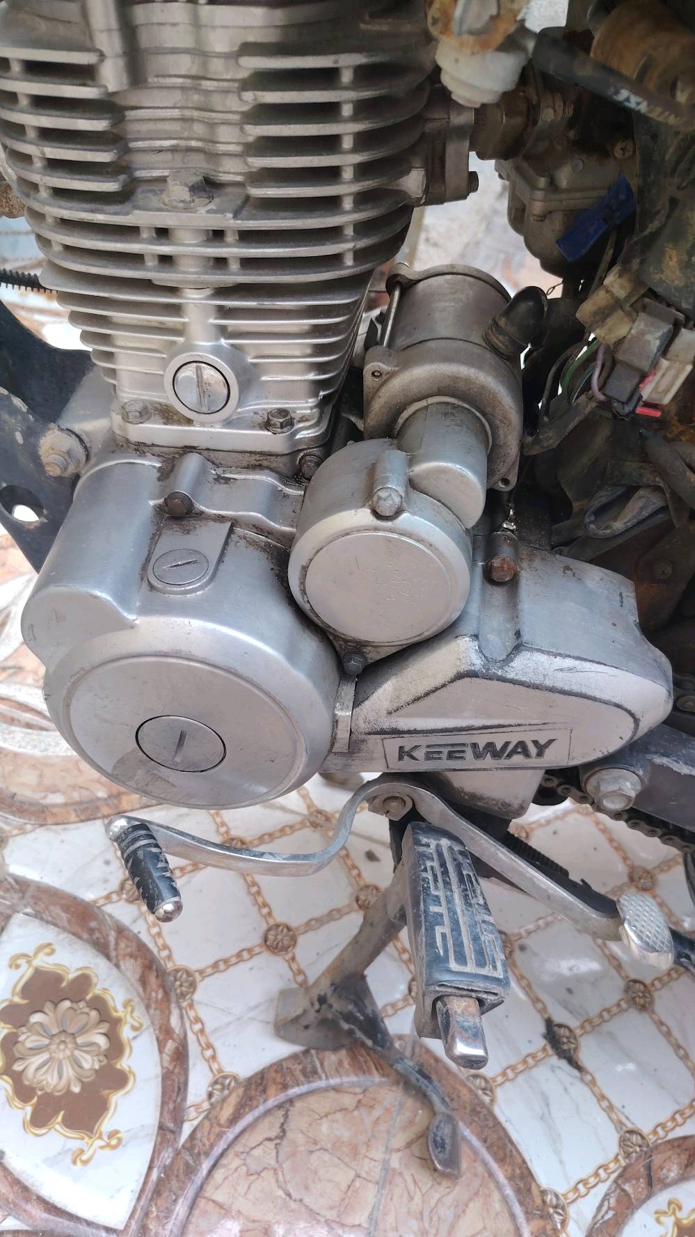 دراجه كي واي ار كي موديل 2021 رقم انكليزي بصره محرك 150 cc 