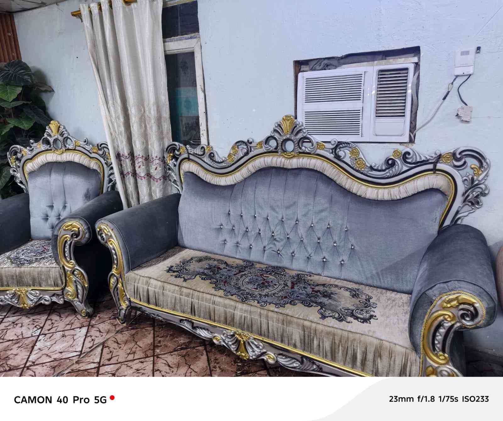 تخم ملكي 10 مقاعد نضيف تسكام اخو الجديد اي ضرر مابي السعر 425 وبي مجال المكان بغداد ***********
