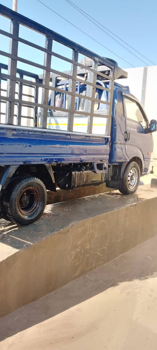 مسكر 16. رقم بغداد سنويه ل31 رقم انكليزي بسمي 7كير مكينه بالكارتون شديتهه قبل شهرين صدر تخم تاير 
السياره معروفه مواصفاتهه 5دكم *********** مكانهه ديالى بعقوبة السعر 115 مراوس باحدث وانطي فرق
