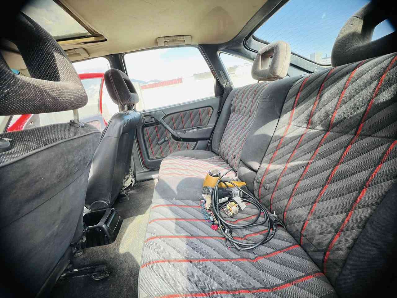 سلاو هاوریانی خۆشەویست
ئۆپل مۆدیل ١٩٩١ ئارمی سلیمانی مەکینە ١٨
ئارمی ئەولیات و خرامەش بەشەرت سلاید بئ دەعم و لیدراوی تایەی تازەیە 
سعری ٢٠ گەلاو معامەلە ماڵی فەقیرە بۆ ئەم بەهارە
***********
