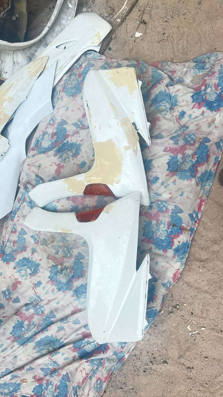 جميع الكفرات لل010موجود بس اصبغ وشد  و موجود توصيل الى جميع المحافضات (فقط بيه تصليح وتصليح مضبوط كلفني 100الف)


**إذا كنت صاحب هذا الإعلان وتريد حذفه لأي سبب، رجاءا أرسل رسالة إلى الدعم الفني**