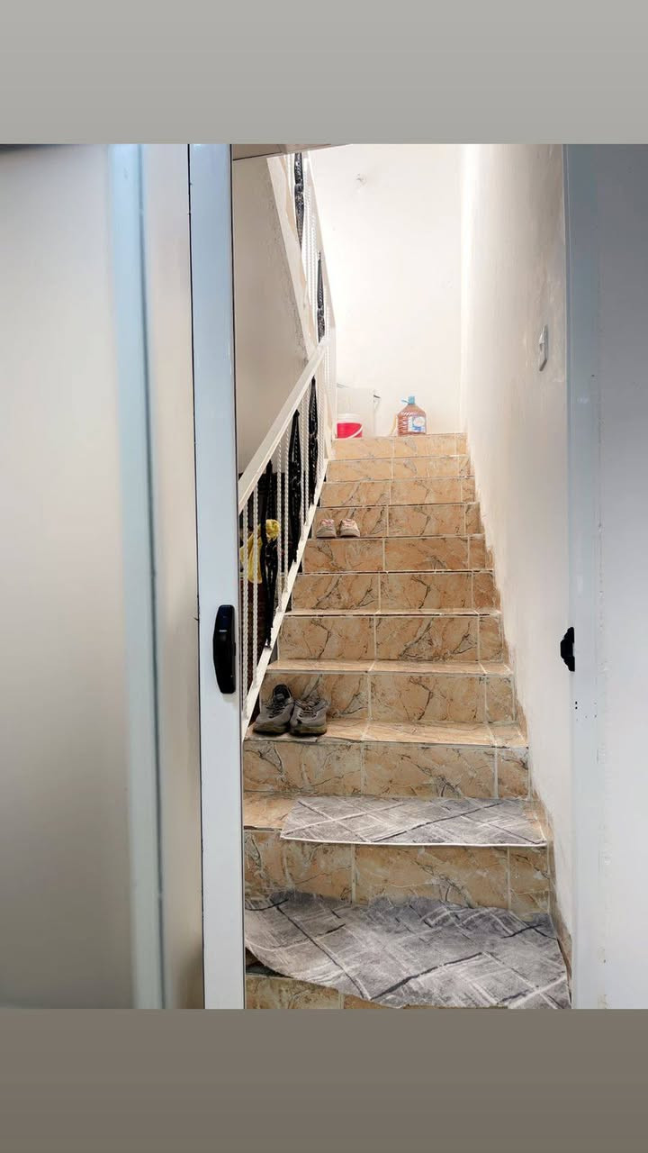 سڵاو
خانوو بۆ فرۆشتن..  ..تاپۆ

شوێن. کۆمپانیایی نەوزاد

ڕووبەڕ.200 مەتر

ڕووی قیبلە 

کۆڵانی 10 مەتر

قاتی 1

میوان  3 نووستن .مشتەمەلات.مطبغ.پاشان هەوررەبان

.تێ بینی
ئەم خانووە ئە کەوێتە کۆمپانیایی نەوزاد
پێکهاتووە لە مطبغ و میوان 3 نووستن مشتەمەلات. پاشان هەورەبان
خانووەیەکی زۆر جوان و پاک و خاوێنە.
نرخی  گونجاوە

بۆزانیاری زیاتر پەیوەندیمان پێوەبکەن .👇👇👇

whats ap 0770 200 8727 

viber 👇👇👇

https://invite.viber.com/?g2=AQAO8DsEbQubSlXABUJ6yHj5mOoRL%2Bwfv7KIpT%2Buz0xghD8AvMSwoKHGSujVbMxi

بۆ بینینی موڵکی زیاتر جۆینی تیلگرام بکەن .👇👇

telegram cannel  https://t.me/pshtiwantahir

tiktok.com/@nwsengayshvanlaslemani

تۆی بەڕێز ئەگەر موڵکێکت هەیە یان ئەیفرۆشیت یان ئەیدەیت بەکرێ ، ئەوازانیاری تەواو چەند وێنەیەک لەگەڵ
نرخی گونجاوی موڵکەکەت بنێرە بۆ واتسئاپی *********** یان بەنامە بینێرە بۆ پەیجەکامان بێ بەرامبەر ڕیکلامتان بۆ ئەکەین
