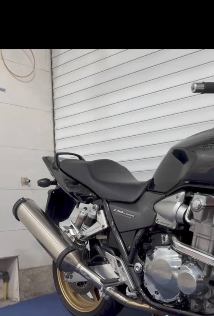 دراجة سيفي فور دراجه موديل 2011 مكينه مكفوله واحد على واحد*********** سعرها 10
