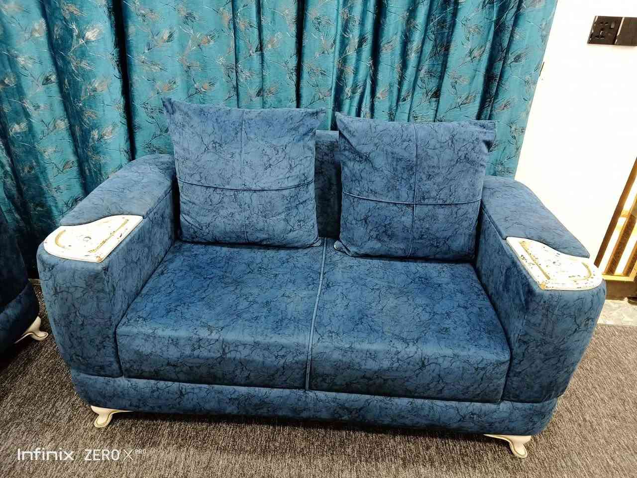 للبيع عشرة مقاعد 250الف وبي مجال


**إذا كنت صاحب هذا الإعلان وتريد حذفه لأي سبب، رجاءا أرسل رسالة إلى الدعم الفني**