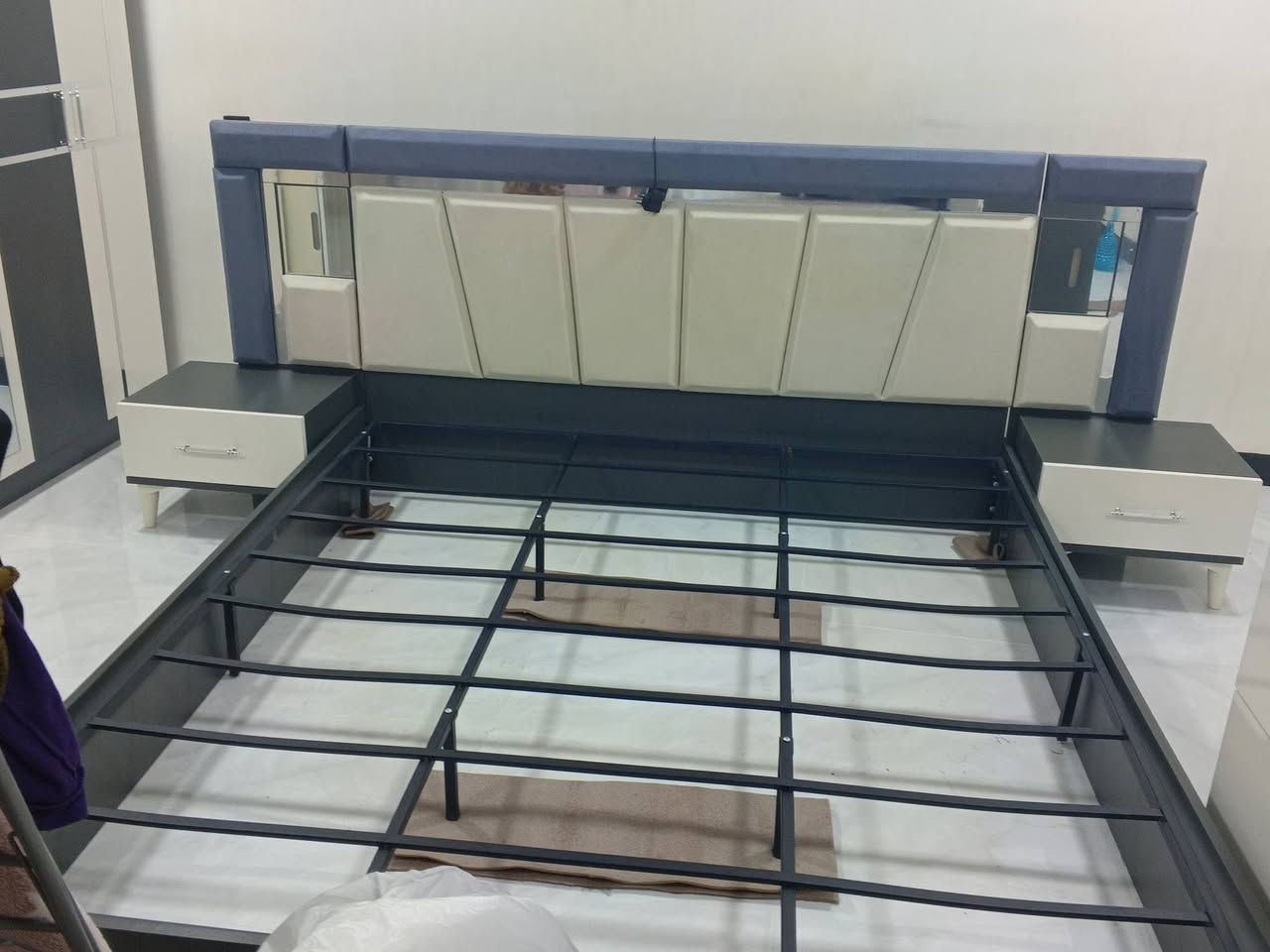 غرفه نوم تركي خمس قطع
سعر 500,000 وبي مجال كركوك 
رقم تلفون ***********
