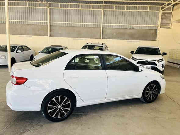 تويوتا كرولا  موديل2012 كير توماتيك خليجي مكينه 16  سياره ره ش پوش. له سه ر ساخه ي  پارچه ره ش جاملغه كي صوبغه بئ داخل هيجي نيه به شه رت بئ ليدان. غرامة (13)$ورقة 1780 هه زار غرامه ي له سه ره.لي ده بري پيش پاش كبس  بئ  ليدان   بئ ايرباگ   كير و مكينه و تبريد هه مووي به شه رت   سعر 109$ورقة و مجال  شوين  بردرش پيشانگاي هاورئ    رقم موبايل. ***********
