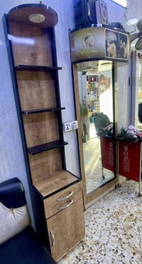 فاترينة مع مراية سعر 60 الف عنوان مدينة الصدر قطاع 14 خلف مكتب السيد 0...