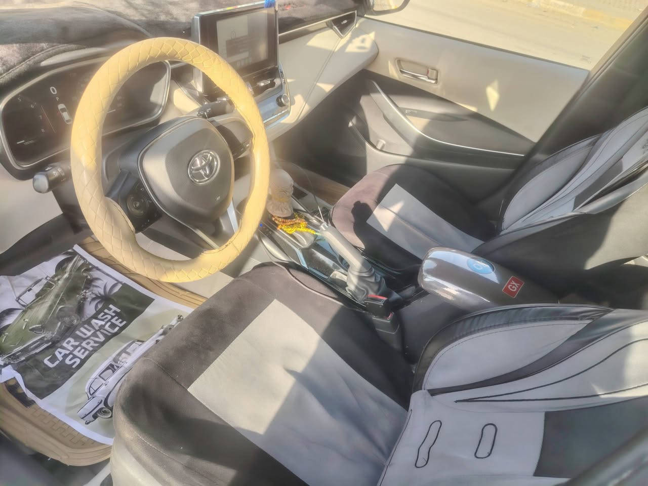 السلام عليكم كورلا٢٠٢٣ خليجي  شركه ساز رقم سليمانيه بأسمي  ماشيه ١٣٥ كيلو تخم تاير جديد صدر شركه بيه بارد بالبنيد شبر من جهه السكن وبيه بارد البابين صفحه السايق كد اربع أصابع وبيه بالاهلا الخلفي هم بارد طخه ماطور مابيه اي صبغ وبيه بالقماره حالوب خفيف عدد خمسه فقط الباقي شرط محرك كير تبريد قطعتين   ارضيه جلد والاكشن هم تخليف دهن جديد البارحه بدلته جام ٤ اتو مكاني صلاح الدين سامراء *********** السعر ١٦٠ وبيه مجال
