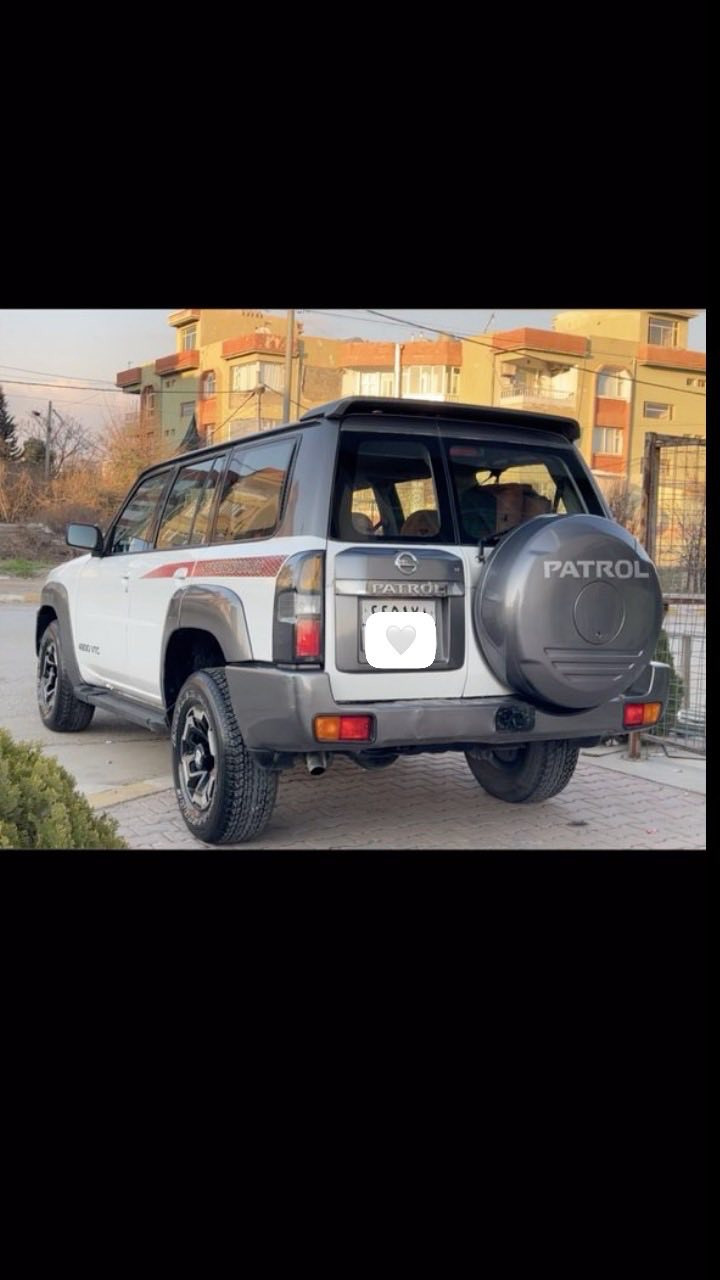 نیسان باترول مودیل ٢٠١٠ سیارە محدثە کامل رقم و سنویە جدید سیارە ٣ مقاعد کشن سیاحی تبرید مرکزی ثلاجە کیر محرک اکسل دبل اکسل کلهن بشرط تحویل وکالە بنفس الیوم بیها صبغ فقط جمالییە سعرعا ١٥٢ بیها مجال بسیط للطیبین مکان سیارە السلیمانییە.   ***********
