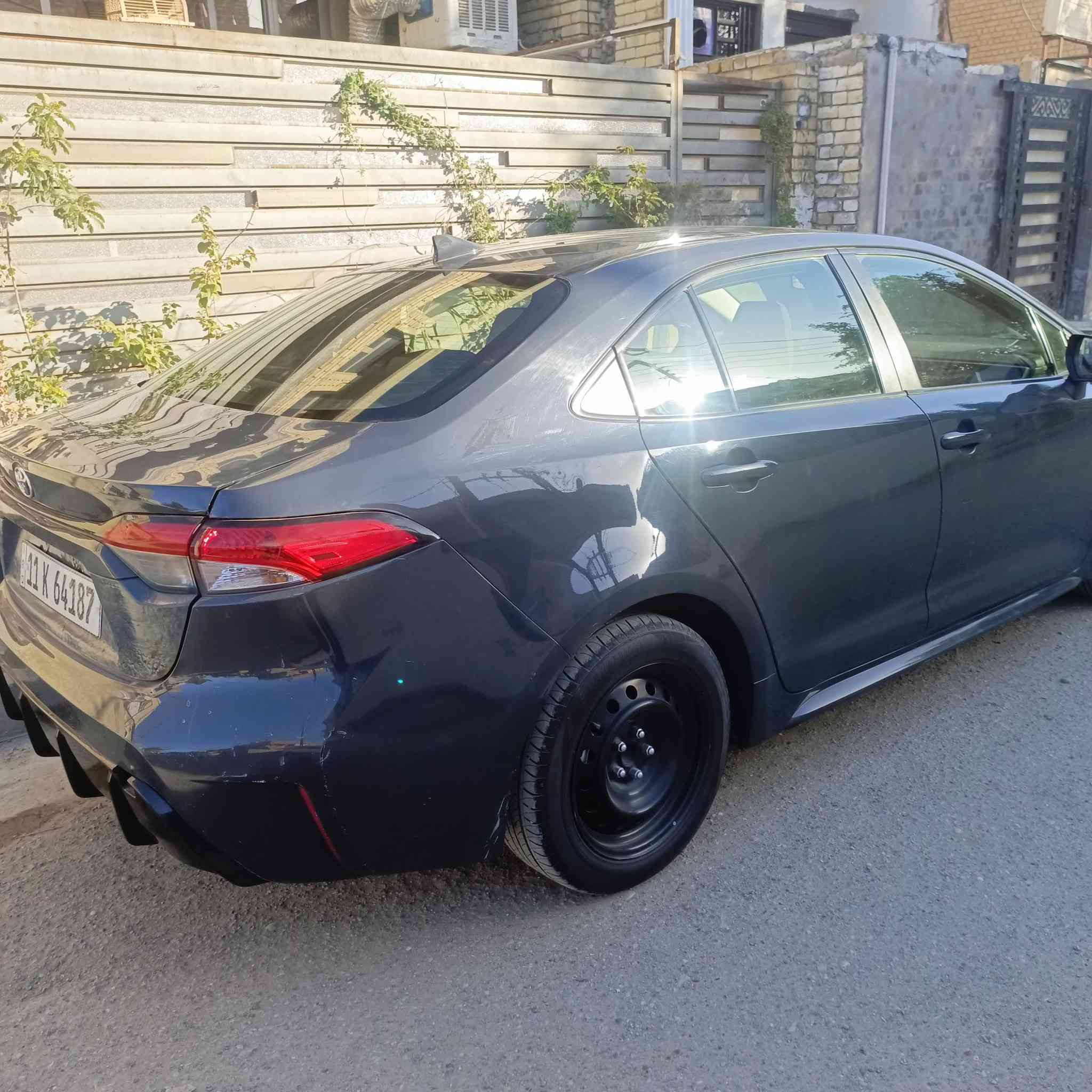 سلام عليكم من رخصة الادمن للبيع مديل 23 هايبرد حادث بسيط صور الحادث بل منشور مكان بغداد *********** السعر 150
