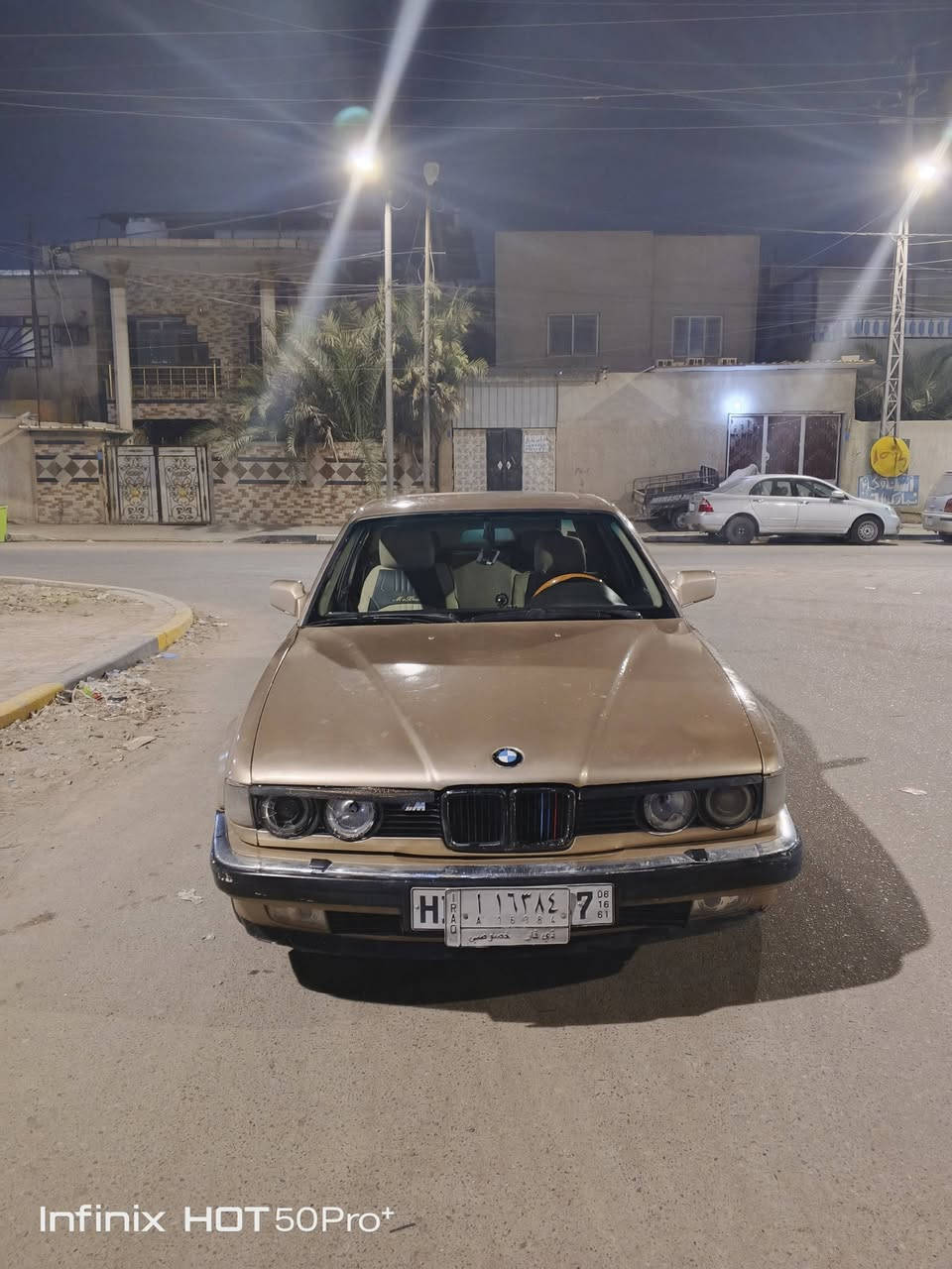 سلام عليكم
بي ام 735بدي قديم كفاله كير ومكينه سياره نقص دعاميه خلفيه والحداده سنويه 2026 راعيه موجود تحويل شوكت ماتريد رقم ذي قار السعر 38$
*********** 
البصرة
