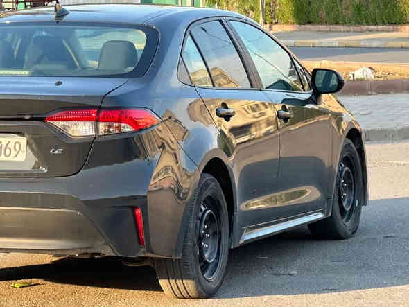 السلام عليكم كورلا 2023 للبيع سياره لون سمنتي موصفات LE سياره نضيفه مال بيت رقم شمالي محرك (2000) حادثها جاملغين صبغ وبنيد تبديل وصبغ لسونار مرفق ويه لمنشور معروضه ب (135) وبيها مجال مكان لسياره زيونه 
***********
