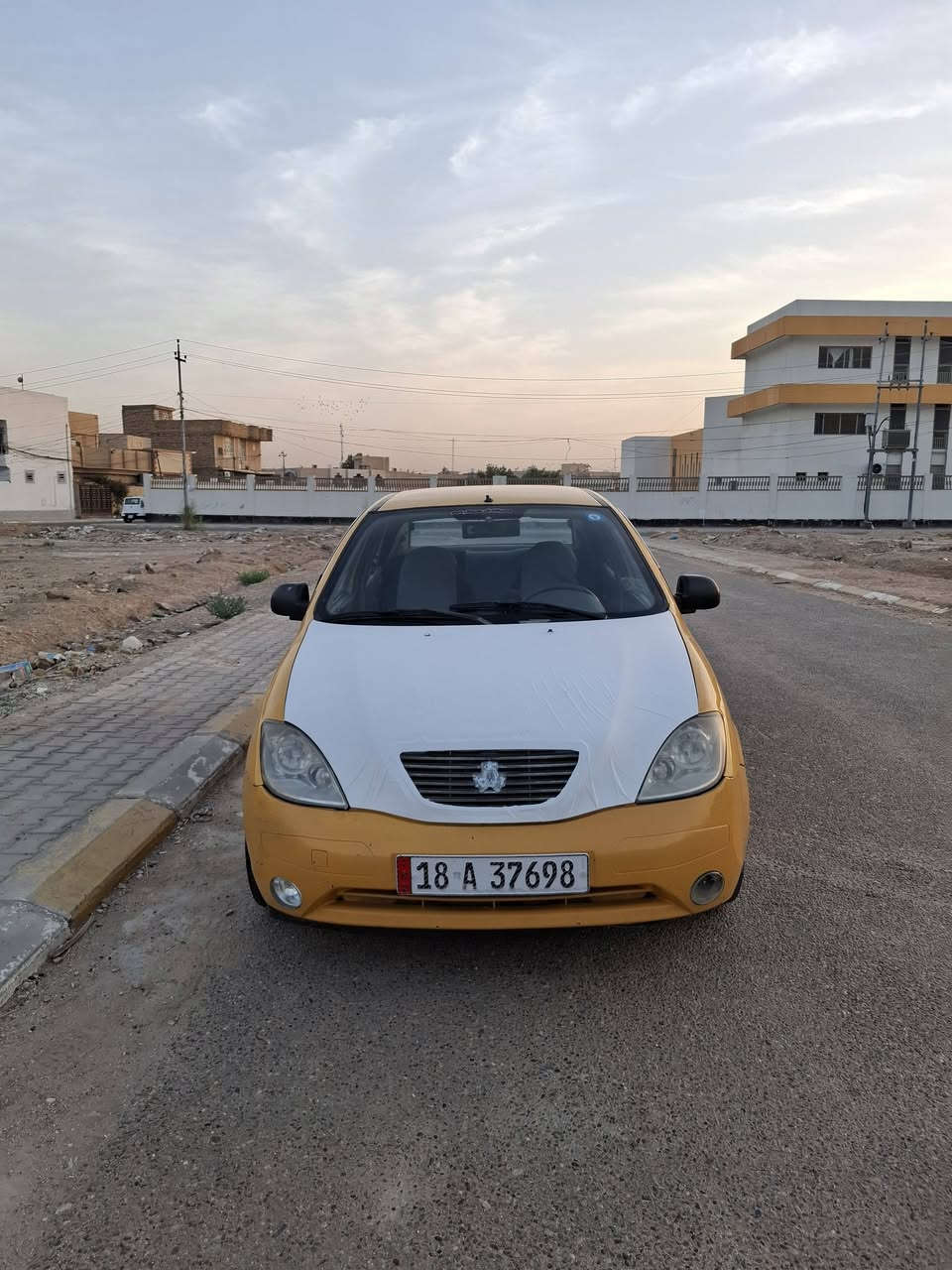 سلام عليكم سياره طيبة موديل 16 سياره نضيفه تخبل مصفره هيئه وغرامات كير محرك حداديه تبريد كله مكفول كلشي ما ناقصه مال جناي سعر ب 32 مكان سياره كربلاء رقم الاتصال ***********
