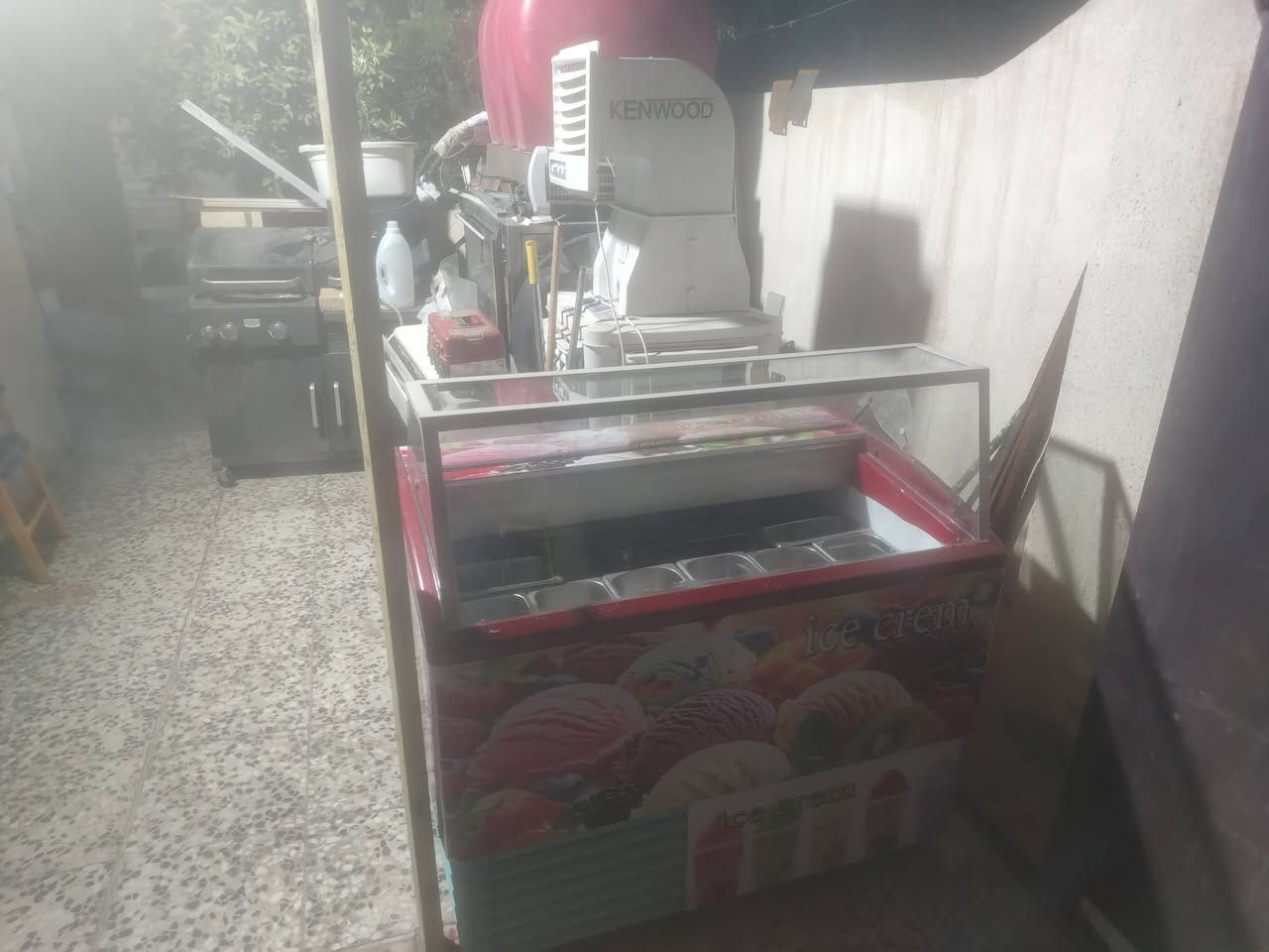 عارضه مرطبات صناعة ايطاليه سنگل فيز تأخذ 10بلانكات 6كبار 4صغار مكاني بغداد الاستفسار *********** السعر 450الف
