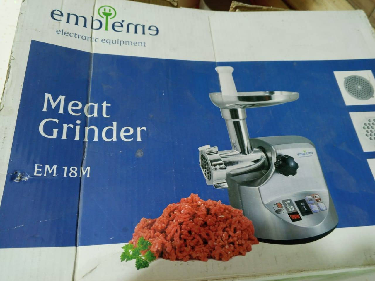 السلام عليكم عيني متوفر عندي عربانه اطفال 25 الف ومثرامه طعام احسن نوعيه  85الف وبيها مجال وكرسي اطفال 35الف وبي مجال مكاني بغداد الدوره أبو دشير ♥️♥️✨


**إذا كنت صاحب هذا الإعلان وتريد حذفه لأي سبب، رجاءا أرسل رسالة إلى الدعم الفني**