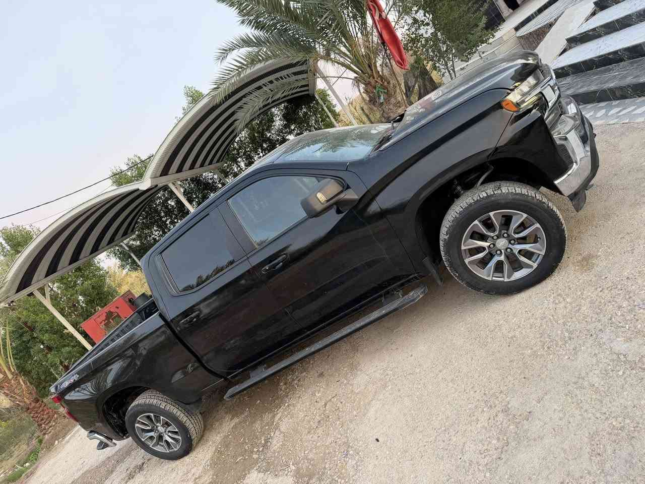 السلام عليكم سلفرادو للبيع السعر240 موديل 2022 ماشيه 81 محرك 8حجم5300  صور الحادث مرفقه  باب جبير عنوان السياره واسط الزبيديه رقم السياره سليمانيه تريد تحويل وكاله حاظر ***********
