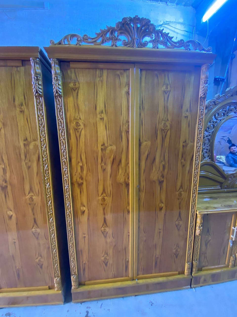 غرف نوم للبيع العنوان النجف حولي مقابل شارع عشرين ***********واتس او الاتصال على الرقم
