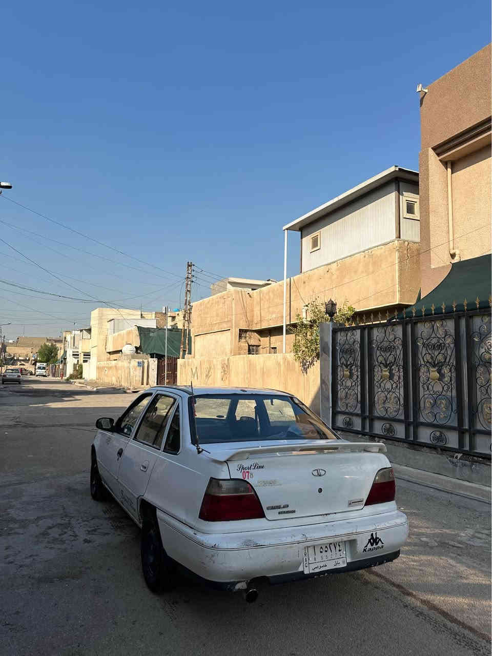 السلام عليكم 
دايو سلو 1994 كير اوتو
رقم بابل تحويل مباشر 
محرك بي بخار خفيف 
كير اوتو مكفول 
صدر امامي خلفي جديد 
السياره حلوه ونظيفه 
بدون ضربه 
السعر 31 وبيها مجال قليل
مكاني البياع حي الاعلام 
رقمي *********** بغداد, العراق
