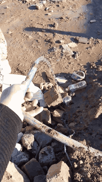 السلام عليكم قطعه ارض للبيع المساحه 100 متر العنوان سبع قصور نهاية شارع كريش السعر 7 ملايين 
***********
