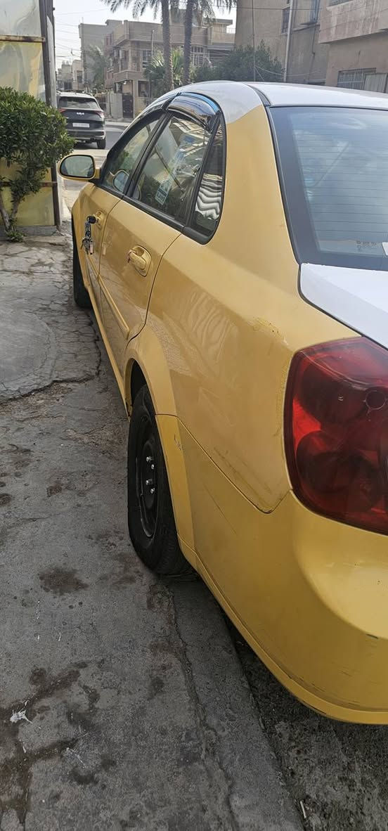 سلام عليكم مرخصه ادمن أوبترة للبيع موديل ٢٠١١ مابيهة نواقص حرة بسمي بيهة خشم جاملغ او بنيد مضروب ومعمر كفالة كير او مكينة صدرها نص عمر سعر ٦٠ او بيها مجال بسيط رقم 
*********** عنوان بغداد جديدة
