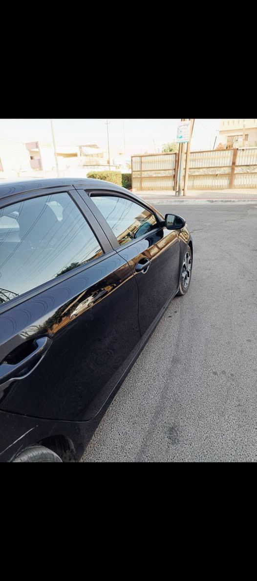 فورتي 2019 نص فول
حادثها باب وجاملغ عكس السايق خلفي والجاملغ الامامي سرقة 
السيارة ليبل واحد مابيها اي قطعة مبدلة والسونار موجود ماشية 80 الف ميل وقابل للزيادة 
محرك 200 دوش ( المرغوب) تگدر تحوله غاز 
گير cvt مكبر البراد مالته 
السيارة عليها نانو سيراميك 6 طبقات ضمان 4 سنوات وكل 6 اشهر ادامة مجاناً ( بوليش مع نانو سيراميك مع غسل السيارة) 
السيارة بيها ملاحظات بسيطة 

تفاصيل ***********
مكاني بغداد
