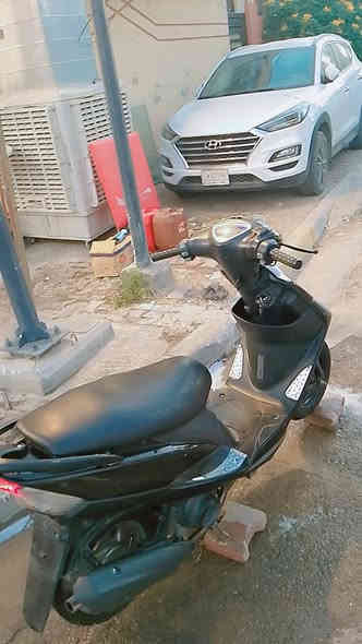 دراجه ماكس عدله دراجه ابلاديه بس الكفر الامامي تجاريه 
بوشه 55بلادي ابد ما مفتوحه صالنصه FMدراجه سلف هندر 
كلشي شغال بيه اشارت يمنه يسره هورن للتواصل متوفر واتساب 
***********
