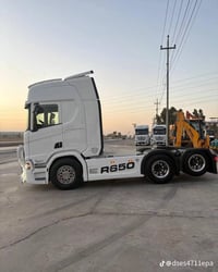 للبيع 2018 راس بلادي سحال خلفي مزوج بلاد حجم R650 فول مواصفات عربانه غ...