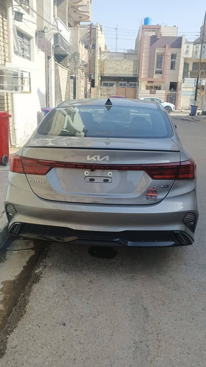 سلام عليكم فورتي جتي لاين فول مواصفات محرك 2000دوش موديل 23 وارد امريكي سعر 140وبيه مجال بغداد بلديات تفاصيل اكثر اتصل ***********
