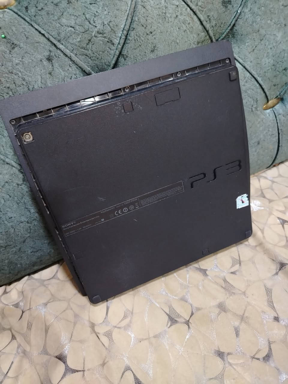 السلام عليكم
بلي 3 سلم 
Playstation 3Slim

جهاز مستعمل (باله) 

مفتوح 

هارد 300گيگا 

يحتوي على ثلاث العاب 

للسعر التواصل على الخاص


**إذا كنت صاحب هذا الإعلان وتريد حذفه لأي سبب، رجاءا أرسل رسالة إلى الدعم الفني**