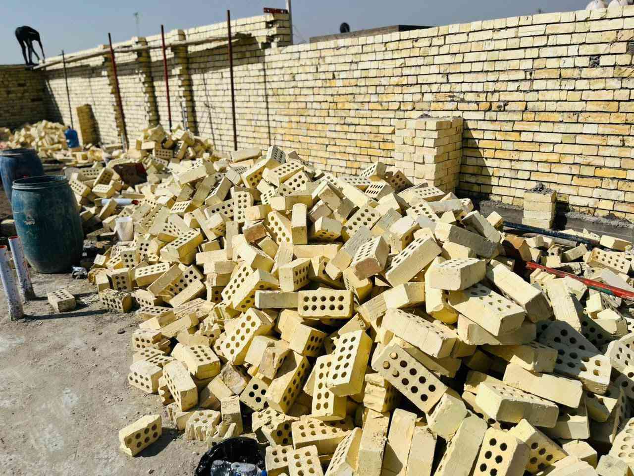 سلام عليكم كادر بناء خلفتين منل فلوجه ناخذ قطعي وعدبل شغل نضيف واسعار مناسبه بلوك طابوك رقمي***********
