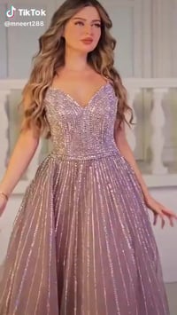 فستان • شكل بدله • بروش هدية