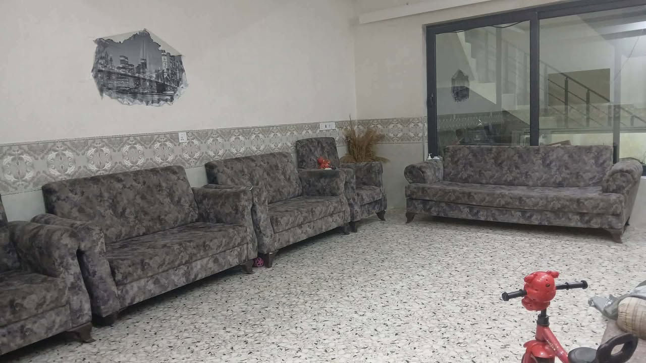 سلام عليكم قنفة سيسمي تفصال شغل ايد مضبوط مو حاضر  ١٤ نفر شرط  جديد  لون رصاصي  بس تك يحتاج تصليح رجلها مكسور  بقية  مابي عيب سعر ٣٥٠ بي مجال كلش قليل  مندوبات ماريد  شراي راسلني مكان كركوك حسابات


**إذا كنت صاحب هذا الإعلان وتريد حذفه لأي سبب، رجاءا أرسل رسالة إلى الدعم الفني**