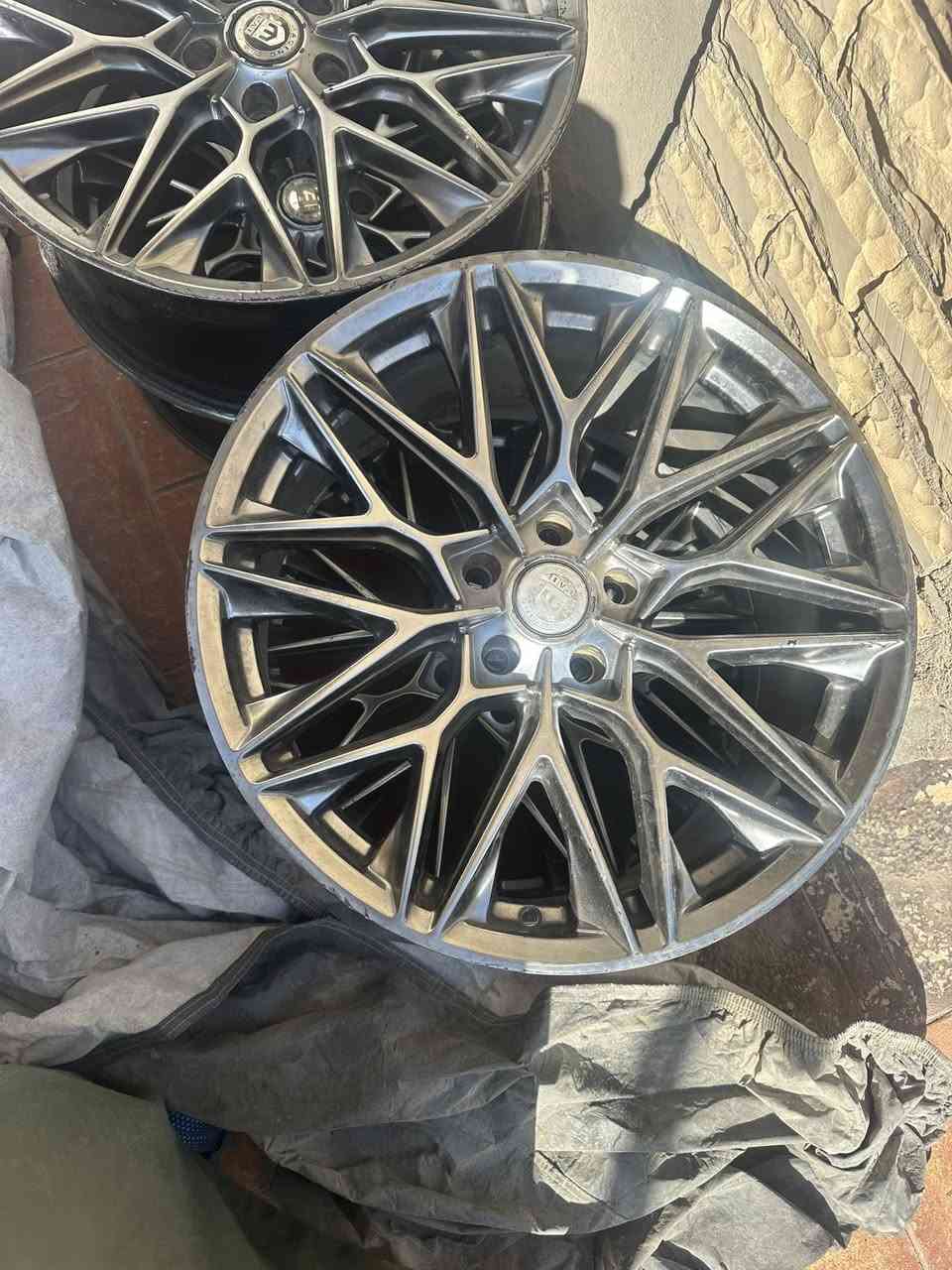 غراض جينسيس جي ٩٠ موديل ١٨ للبيع مكان بغداد الكرخ
***********
