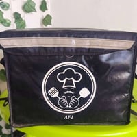 صندوق توصيل للبيع سعرة 25 وبي مجال جديد مستخدم قليل للاستفسار 📞0774933...